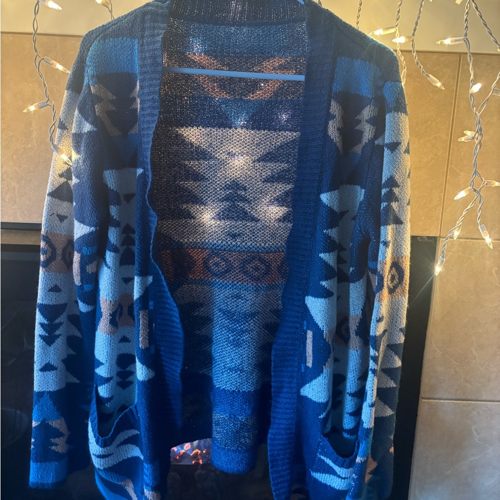 Women’s Blue Geometric-ish Patterned Sweater
